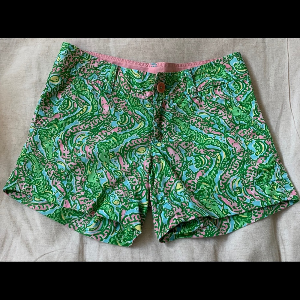 Lilly Pulitzer chomp chomp pattern short 00